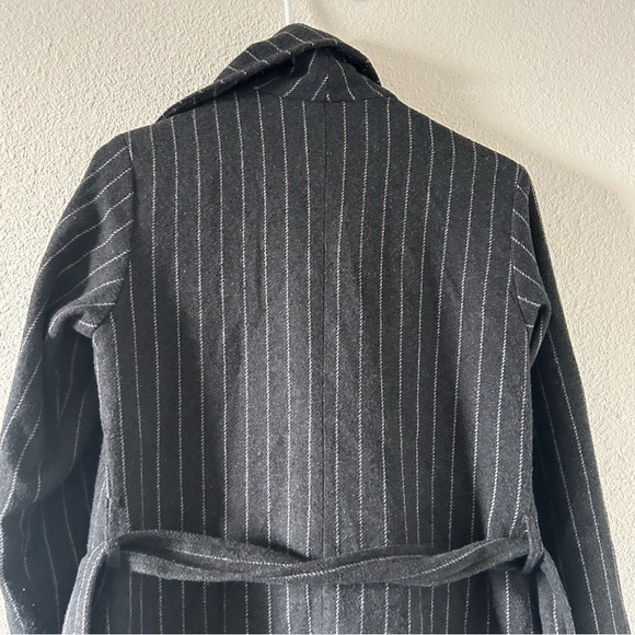 Love Stitch Women’s Coat Small Gray Striped Open Waterfall Front Winter Fall - Picture 9 of 11
